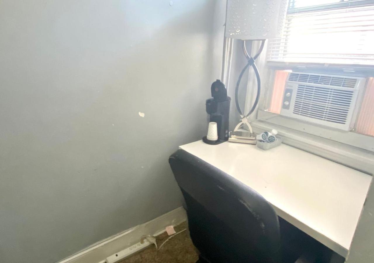Clover 2900 - Apartment And Rooms With Private Bathroom Near Washington Ave South Philly Filadelfia Exterior foto