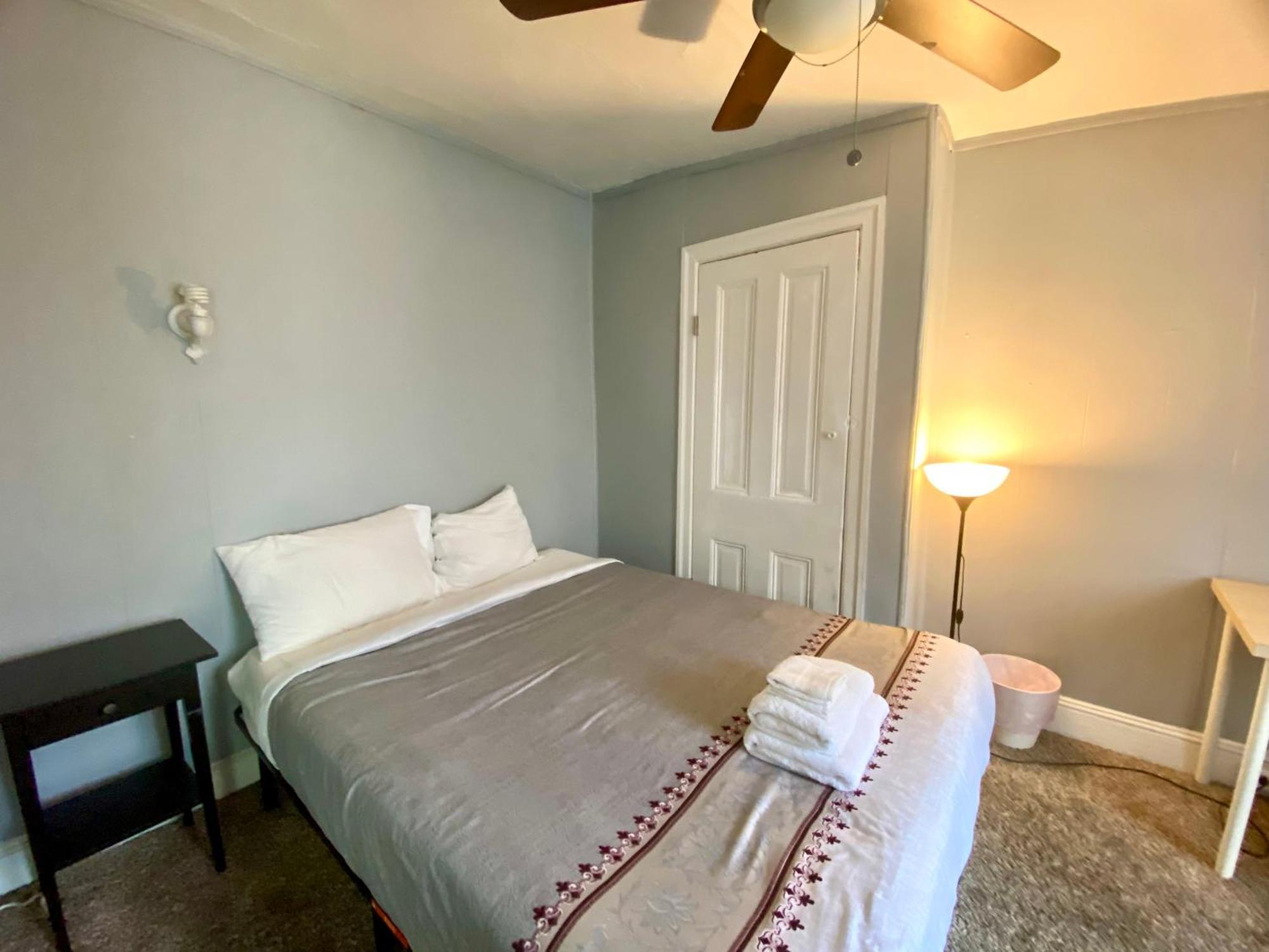 Clover 2900 - Apartment And Rooms With Private Bathroom Near Washington Ave South Philly Filadelfia Exterior foto